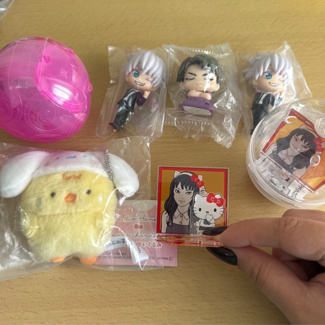SANRIO GASHAPON KEYRING PLUSH (Category: Plushies & Soft Toys) located in Davao. Submitted by missatomicbomb (Listing ID 1406244873, Image 1). Description: SANRIO x hanneul studio plush - 550 mop: gcash / bpi mod: j&t (starts @79), lbc (starts @84).