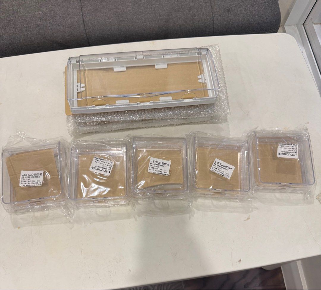 Socket Cover Waterproof (Category: Safe) located in Kuala Lumpur. Submitted by binyazid (Listing ID 1406163321, Image 1). Description: Bought in 2022 for 10pcs but use 3 and the rest is unused. Refer picture for details Offer me your price.