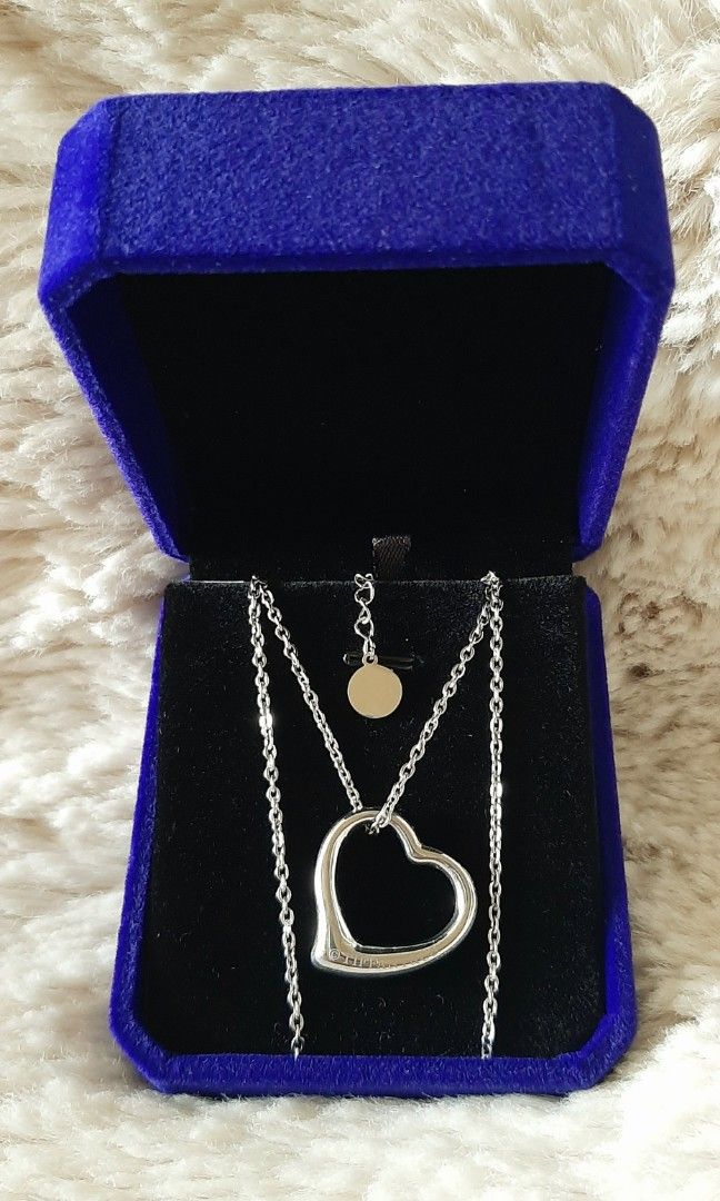 Stainless Steel Open Heart Necklace (Category: Necklaces) located in Quezon City. Submitted by msgoldsgem (Listing ID 1406157429, Image 2). Description: ❤ Stainless Steel Open Heart Necklace ✅ Adjustable chain from 18" to 20" ❤ Approx. 1 inch size of heart pendant 🚗 On hand and ready to ship! Don’t miss out on this deal 📸 Actual photos posted – What you see is what you get! 🔥 LIMITED STOCK. Message now before it's gone! 🎁 Perfect gift for all