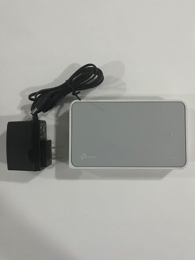 TP-Link 8-Port 10/100Mbps Desktop Switch (Category: Networking) located in Mandaluyong City. Submitted by oliboycastro (Listing ID 1406237197, Image 3). Description: TL-SF1008D Unit and Adapter Only RFS: Upgrade.