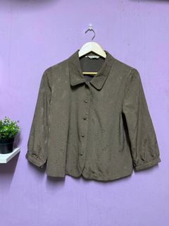 (Category: ) located in . Submitted by fafar.wardrobe (Listing ID 1406099696, Image 1). Description: .