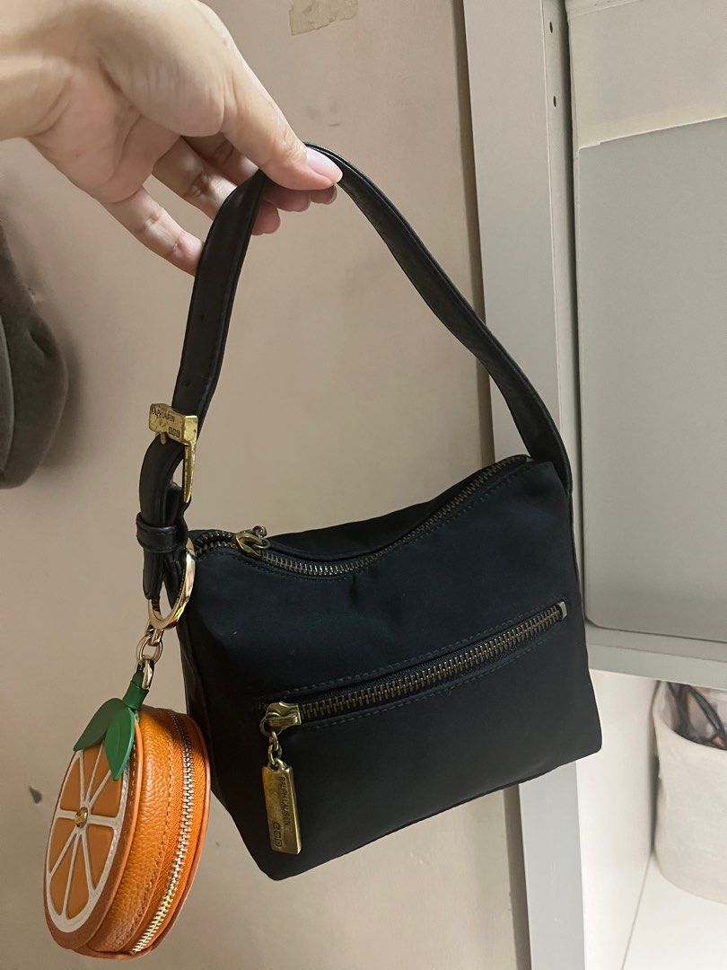 Vintage Ralph Lauren Mini Nylon Shoulder Bag (Category: Luxury Bags & Wallets) located in Quezon City. Submitted by calypso__ (Listing ID 1406207393, Image 1). Description: Charm not included Super tibay!! Perfect for beach/errands.