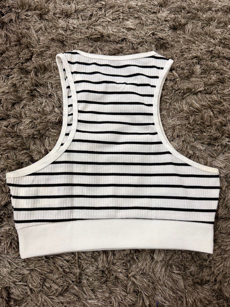 White Striped Crop Tank Top (Category: Sleeveless) located in Manila. Submitted by declutternclutter (Listing ID 1406203306, Image 2). Description: Shein brand - Size Small - Slightly stretchable - Never Worn, Brand New ✨.