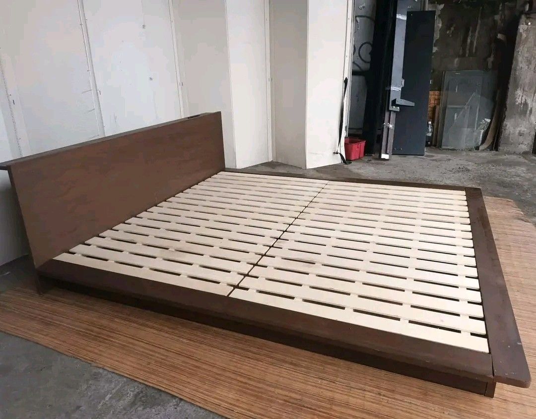 Wooden Bed Frame with Headboard (Category: Bed Frames & Mattresses) located in Manila. Submitted by eloizavill76462 (Listing ID 1406179235, Image 2). Description: King Size Bed Frame Floating Style L78 x W81.5 In good conditio.