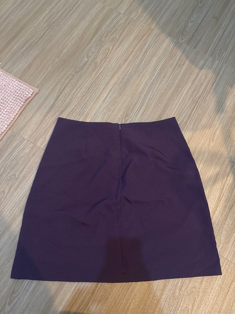 Zalora Violet Skirt (Category: Skirts) located in Angeles City. Submitted by shewhosells_ (Listing ID 1406181029, Image 1). Description: .