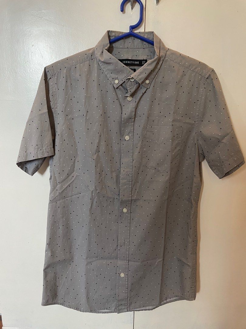 19NinetyOne Polka Dot Shirt - XS (Category: Tshirts & Polo Shirts ) located in Las Pinas. Submitted by bmtl_ (Listing ID 1406306857, Image 2). Description: - 19NinetyOne Polka Dot Shirt - Size: XS - Tailored fit - Features a stylish polka dot design - In good condition RFS: Decluttering, doesnt fit anymore.