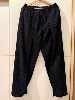 （分類：）位於 。 由 St.WIH 提交（商品編號 1406421298，圖片 1）。簡介： 。