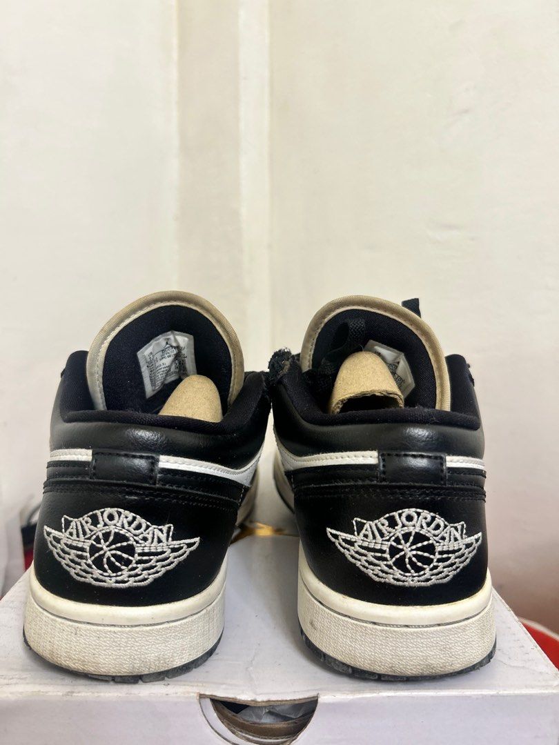 Air Jordan 1 Low Black White (Category: Sneakers) located in Caloocan City. Submitted by decluttervette (Listing ID 1406372367, Image 3). Description: UA High Tier (DT Batch) Jordan 1 Panda Size 7.5US WMNS Condition: 9/10 (needs cleaning) Issue: Sock liner tear Loc: Bagong Silang North Caloocan.