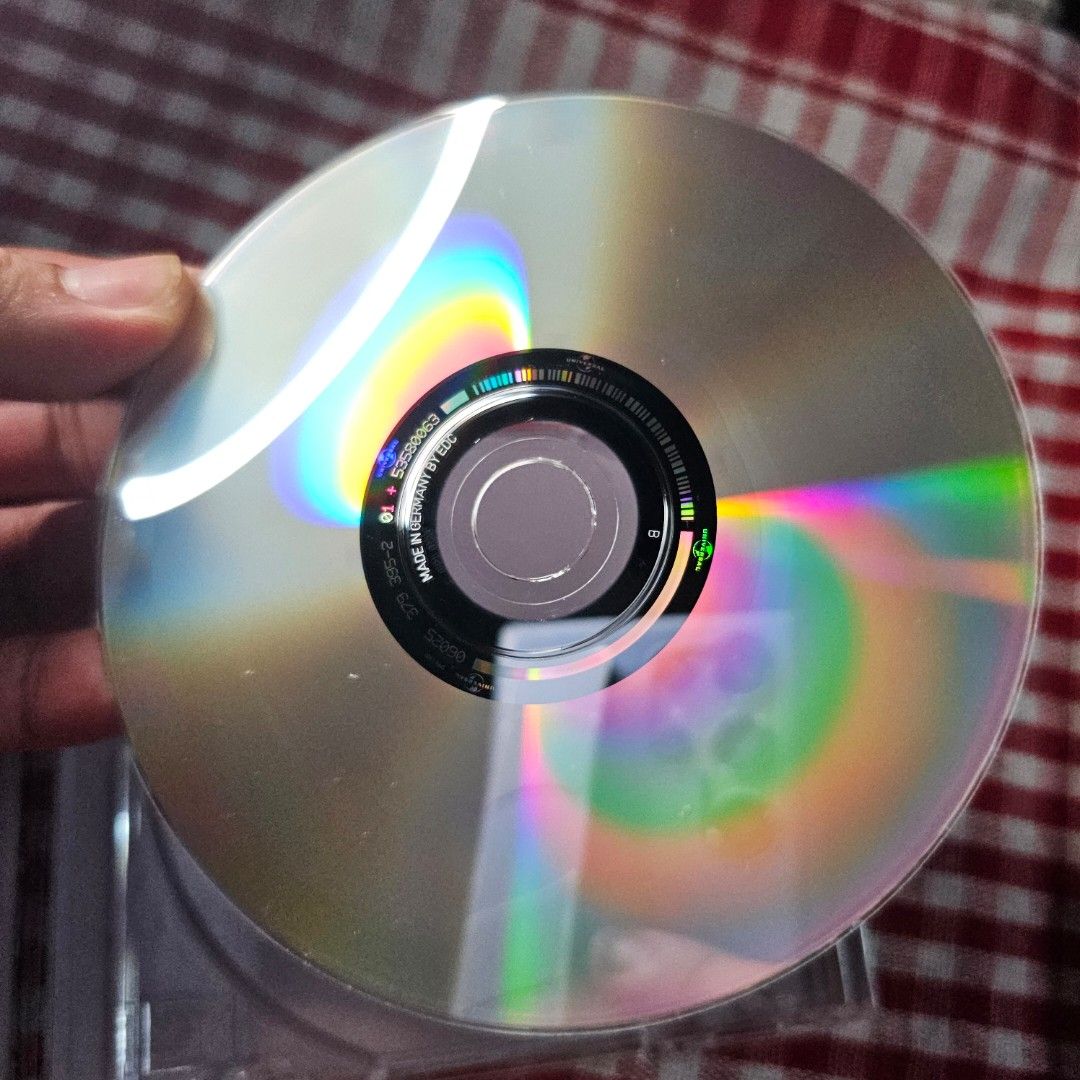 Ariana Grande - My Everything CD - CD Mint (Category: CDs & DVDs) located in Quezon City. Submitted by serefrenpaz (Listing ID 1406445502, Image 3). Description: Original CD of Ariana Grande's album "My Everything". The CD case and disc are included. The album features tracks like "Problem", "Break Free", and "Bang Bang". The CD is made in Germany by EDC. The back of the case shows the tracklist and the Republic Records logo..