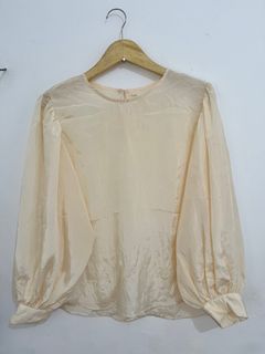 (Kategori: ) berada di . Dikirim oleh daisyfhee (ID iklan 1406430998, Gambar 1). Deskripsi: .