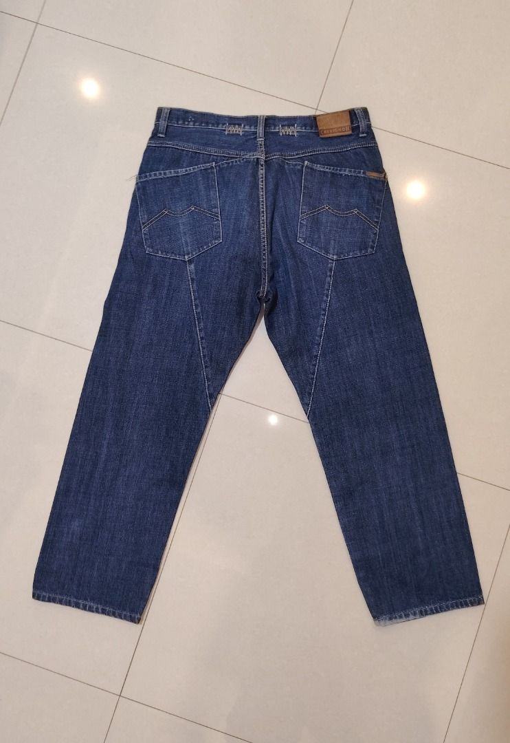 Chevignon Baggy Denim Pants (Category: Jeans) located in Bacolor. Submitted by thriftyperminute (Listing ID 1406447623, Image 2). Description: -This is a pre-loved or thrifted item so please manage your expectations. -Color may slightly differ due to lighting or with the settings of the device used to view the photos -"Mine" now, pay now policy -Payment through gcash -Sure buyers only, please -No cancellation of orders -No return, no exchange, no