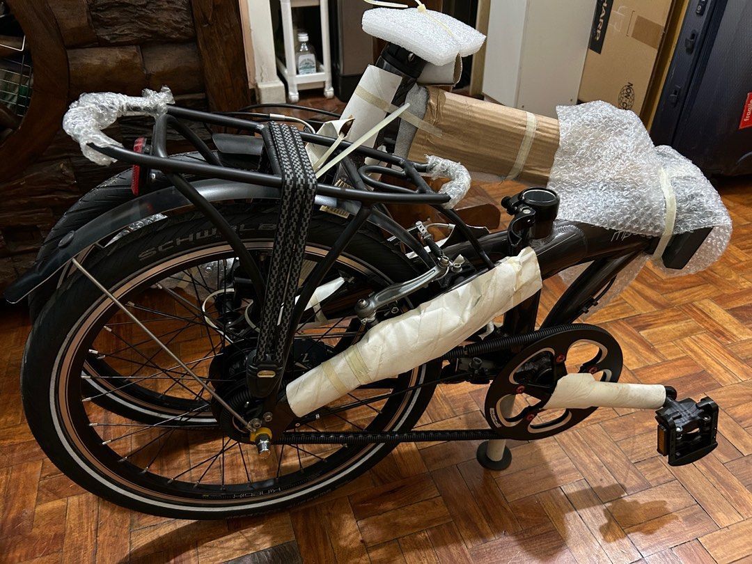 Dahon Folding Bike (Category: Bicycles) located in Manila. Submitted by totisells (Listing ID 1406413733, Image 2). Description: Note: this recently came to my attention, my item is currently posted online using pics i sent to some potential buyers (scammer). I reported it to carousel and fb. See last photo Pls be careful. Dahon Mu Shimano Alfine 8 speed IGH Brand new.