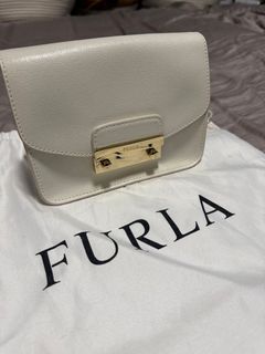 （分類：）位於 。 由 aashopping01 提交（商品編號 1406298077，圖片 1）。簡介： 。