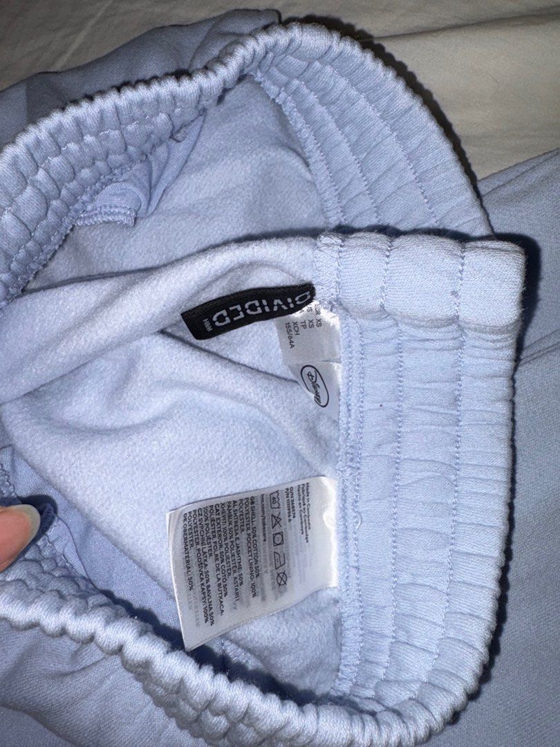 H&M Bambi Sweatpants Joggers (Category: Other Bottoms) located in Paranaque City. Submitted by izzysus (Listing ID 1406385956, Image 2). Description: - used only once - no chaffing marks - 10/10 condition - no flaws rfs: decluttering mop: gcash/payment.
