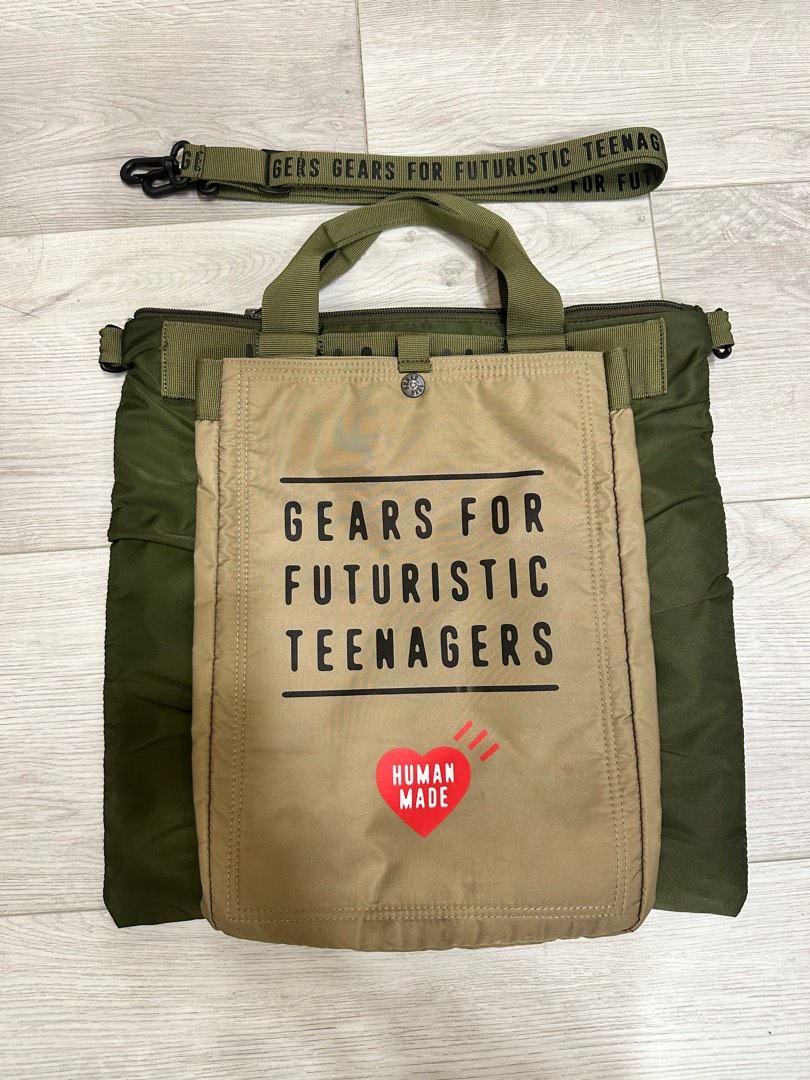 Human Made Helmet Bag 頭盔包、手提包、側背包, 他的時尚, 包包與錢包, 斜側背、手提包在旋轉拍賣