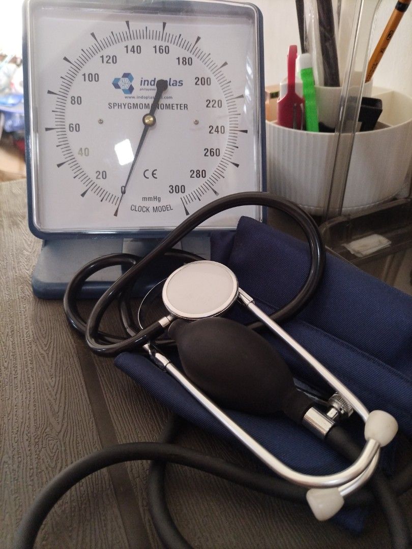 Indoplas Sphygmomanometer with Stethoscope (Category: Medical Supplies & Tools) located in Manila. Submitted by nittygritty2 (Listing ID 1406365827, Image 2). Description: Set includes an Indoplas sphygmomanometer (clock model) and a stainless steel stethoscope. The sphygmomanometer has a large 14cm diameter dial and is designed for desk or wall mounting. The stethoscope is a deluxe type with a dual head and inner spring binaural tubing assembly.