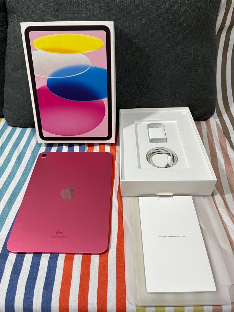 Ipad 10th Generation (Category: iPad) located in Muntinlupa City. Submitted by carlocastro27 (Listing ID 1406294777, Image 2). Description: Seldom used No issue From Power Mac Rfs: Mas nagagamit laptop. 19,000 Nego.