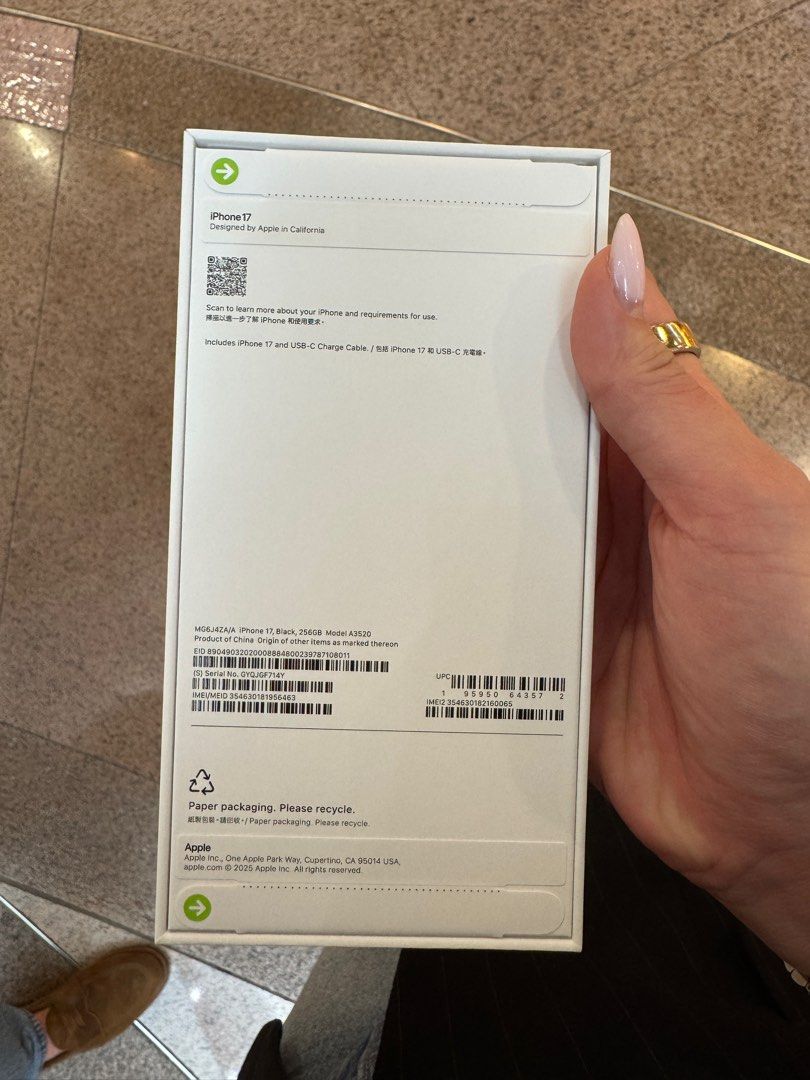 Iphone 17 (Category: iPhone 17 Series) located in Taguig. Submitted by sourcedbym (Listing ID 1406341818, Image 2). Description: New and unlocked! Also have white.