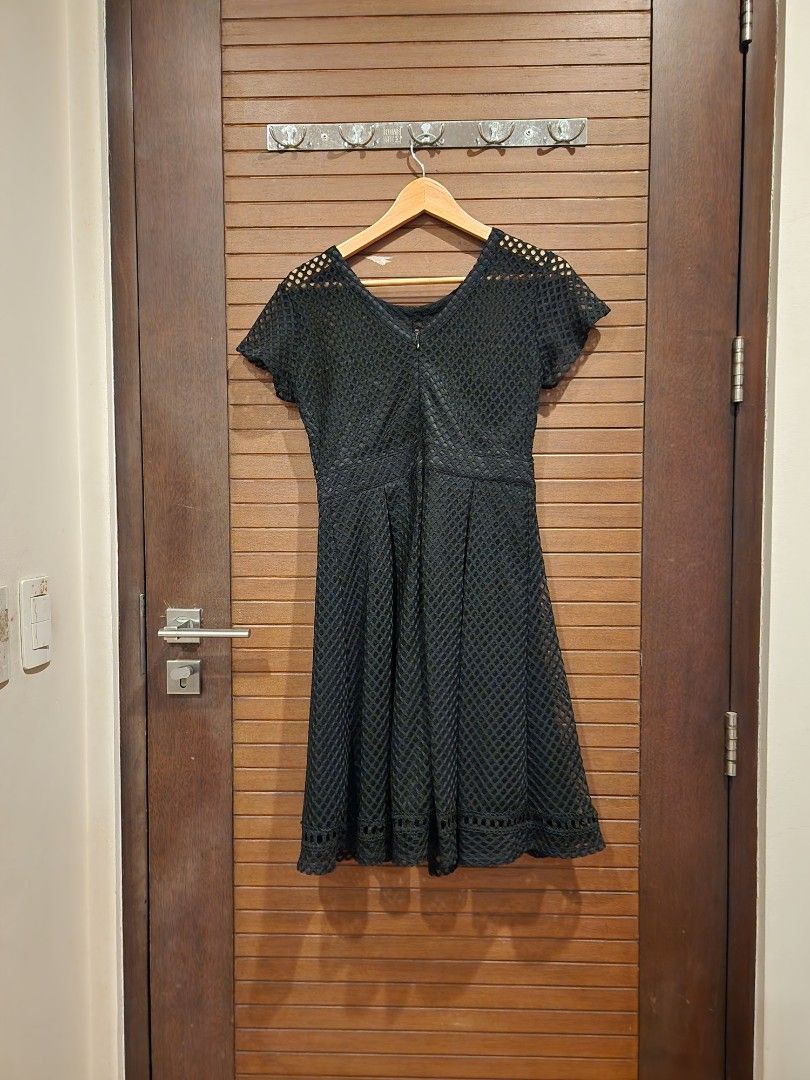 Karimadon - Black See-through Dress (Category: Dresses) located in Muntinlupa City. Submitted by rnprz (Listing ID 1406402680, Image 2). Description: .