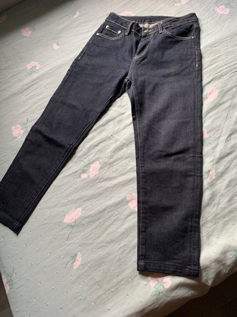 Legit DIOR woman pants (Category: Luxury Apparel) located in Manila. Submitted by elmerpatay62311 (Listing ID 1406306032, Image 1). Description: Selling DIOR woman pants. My cousin’s fiancee gifted this item however nasasayangan syang gamitin since luxury item.. name your price.