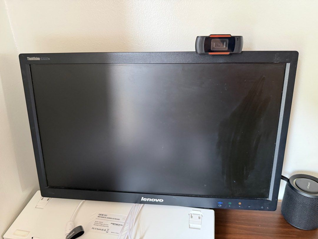 Lenovo Desktop (Category: Desktops) located in Pasig City. Submitted by jhajejish (Listing ID 1406296436, Image 3). Description: 1tb hdd 8gb Ram 2.4 grzh With microsoft license Upgradable to win 11.
