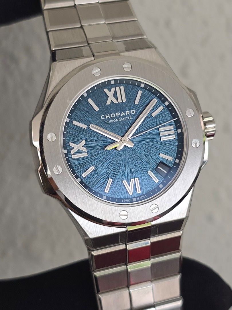 NEW NOV 2025 🔵BLUE DIAL CHOPARD ALPINE EAGLE LARGE DATE BLUE 298600-3001 298600 (Category: Watches) located in Singapore. Submitted by rollieinthedeep (Listing ID 1405478087, Image 1). Description: >SELF-OWNED LANDED HOME BOUTIQUE with MORE THAN 1000 Genuine real person reviews on Carousell! ⭐⭐⭐⭐⭐ >>AUTHENTICITY GUARANTEE CERTIFIED PROFESSIONAL SELLER BY CAROUSELL!✅ BUY with peace of mind today! >>>PRICE FIRM (NON NEGO) LOWEST PRICE GUARANTEE @ 