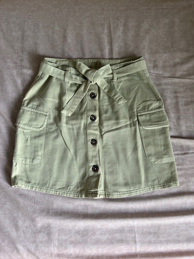 Noisy May A-Line Skirt with Belt (Category: Skirts) located in Pasig City. Submitted by choomchoom (Listing ID 1406289521, Image 1). Description: - brand new, never worn. only removed tag because i had it washed - bought on zalora - small stain due to being kept in the closet (washable) - no returns/refunds for purchased items.