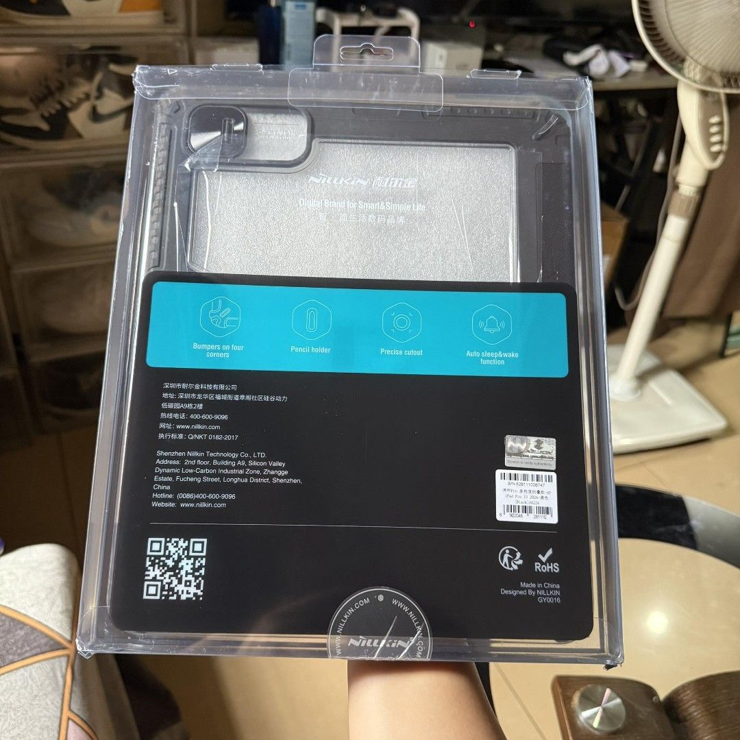 Original iPad Pro 13 2024 Nillkin Bumper Leather Case (Category: Cases & Sleeves) located in Manila. Submitted by camilleirlzd29 (Listing ID 1406292804, Image 2). Description: Original iPad Pro 13 2024 Nillkin Bumper Leather Case - Bumpers on four corners - With Pencil holder - Precise cutout - Auto sleep & wake function - Multifold stand - Color: Black.