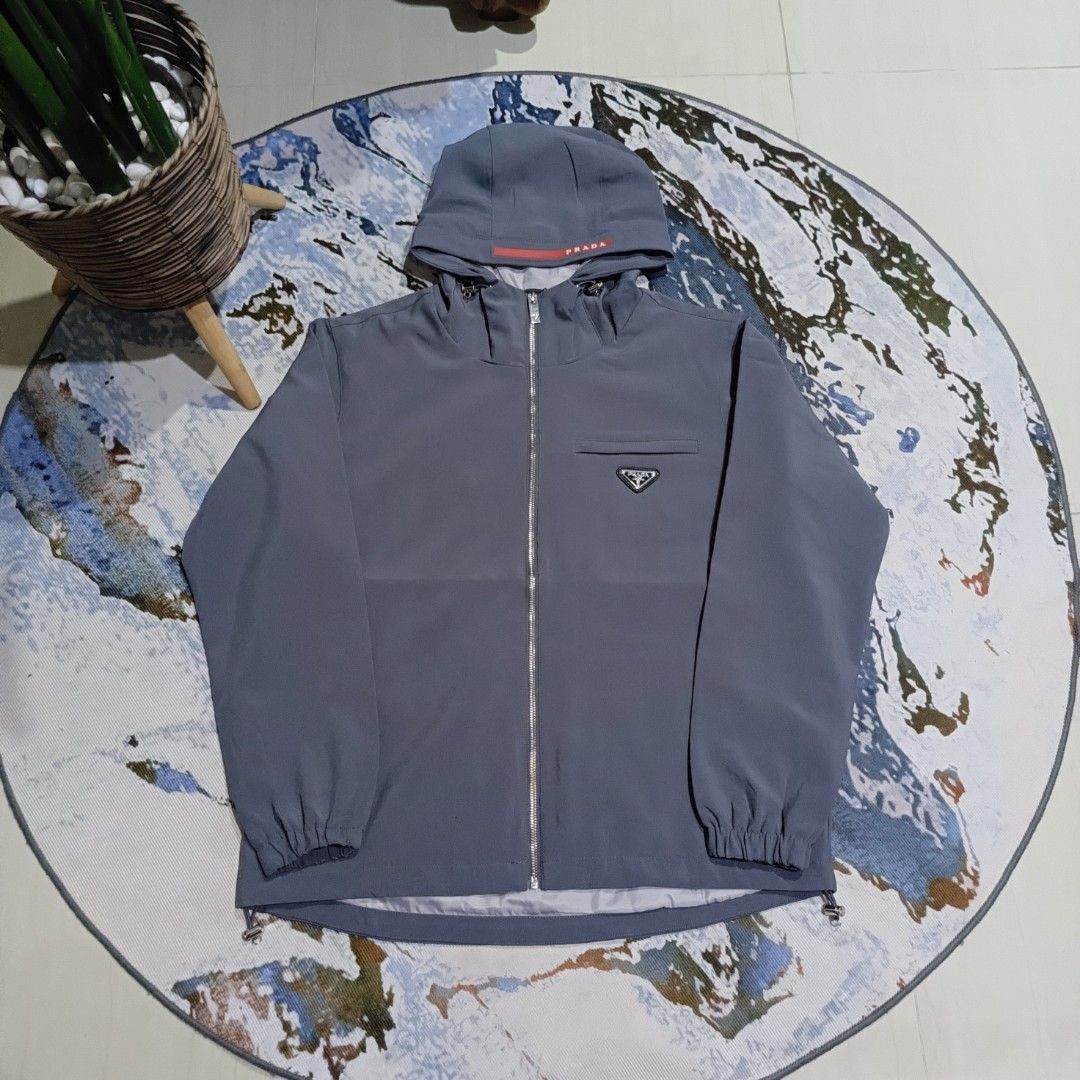 Prada jacket (Category: Activewear) located in Kuala Lumpur. Submitted by lann2001 (Listing ID 1406398207, Image 1). Description: prada P22 L27.