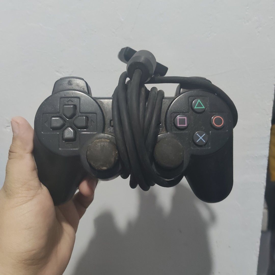 PS2 Wired Controller (Category: PlayStation) located in Catbalogan. Submitted by jpnsrpls (Listing ID 1406463660, Image 1). Description: Japan Surplus PS2 Wired Controller — UNTESTED, sell as-is 🎮.