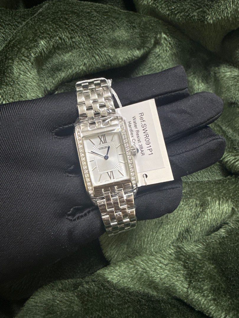 Seiko Tank SWR091P1 (Category: Women's Watches) located in Las Pinas. Submitted by watchdistrictph (Listing ID 1406325303, Image 2). Description: 100% Guaranteed Authentic Brand new Complete with hang tag, guarantee and box With 1 year warranty 📌Payment Methods: Credit Cards, Bank Transfers BPI, BDO, GCASH 📌Shipping: LBC -COD/COP, Lalamove/Grab within MM 📌Meet up: SM Southmall, ATC, Festival Mall, Evia Mall, Bacoor Blvd (other areas can be arr