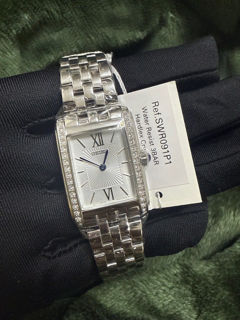 Seiko Tank SWR091P1 (Category: Women's Watches) located in Las Pinas. Submitted by watchdistrictph (Listing ID 1406325303, Image 1). Description: 100% Guaranteed Authentic Brand new Complete with hang tag, guarantee and box With 1 year warranty 📌Payment Methods: Credit Cards, Bank Transfers BPI, BDO, GCASH 📌Shipping: LBC -COD/COP, Lalamove/Grab within MM 📌Meet up: SM Southmall, ATC, Festival Mall, Evia Mall, Bacoor Blvd (other areas can be arr