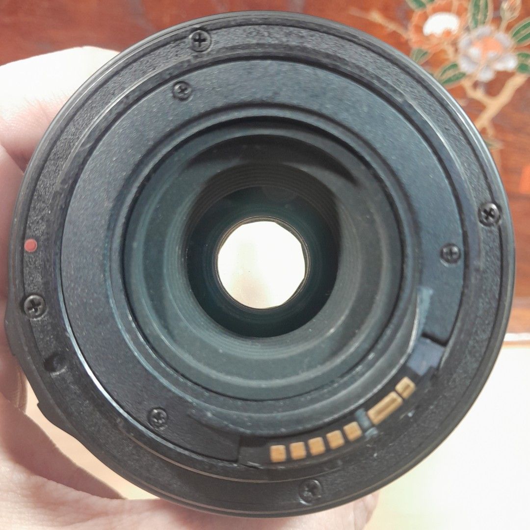 Sigma Zoom 28-80mm (Category: Lens & Kits) located in Las Pinas. Submitted by 84vintage (Listing ID 1406319434, Image 3). Description: If you want to take 1:2 macro but cannot afford a macro lens, here's something to consider. This sigma macro kit lens can go up to half life size. If you add a cheap extension, it can go to 1:1 or more. issue(reflected in price) - flatcable aperture problem so you can only shoot wide open. works nicely for nature 