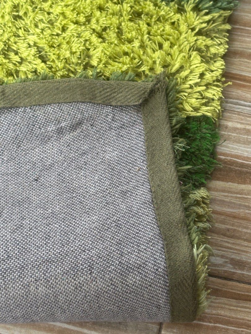 Small carpet (Category: Carpets, Mats & Flooring) located in Las Pinas. Submitted by declutterdownsize (Listing ID 1406308663, Image 3). Description: Approx2.5 x 3.5 ft Flaws: piping was detached but can be glued by fabric glue or sewing.