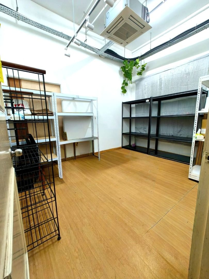 (Category: ) located in . Submitted by vonnnnnnn (Listing ID 1406323327, Image 1). Description: .