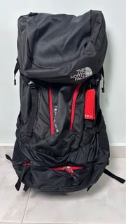 >40L Unisex Hiking/Travel Backpacks, Rucksacks, Bags Collection item 1