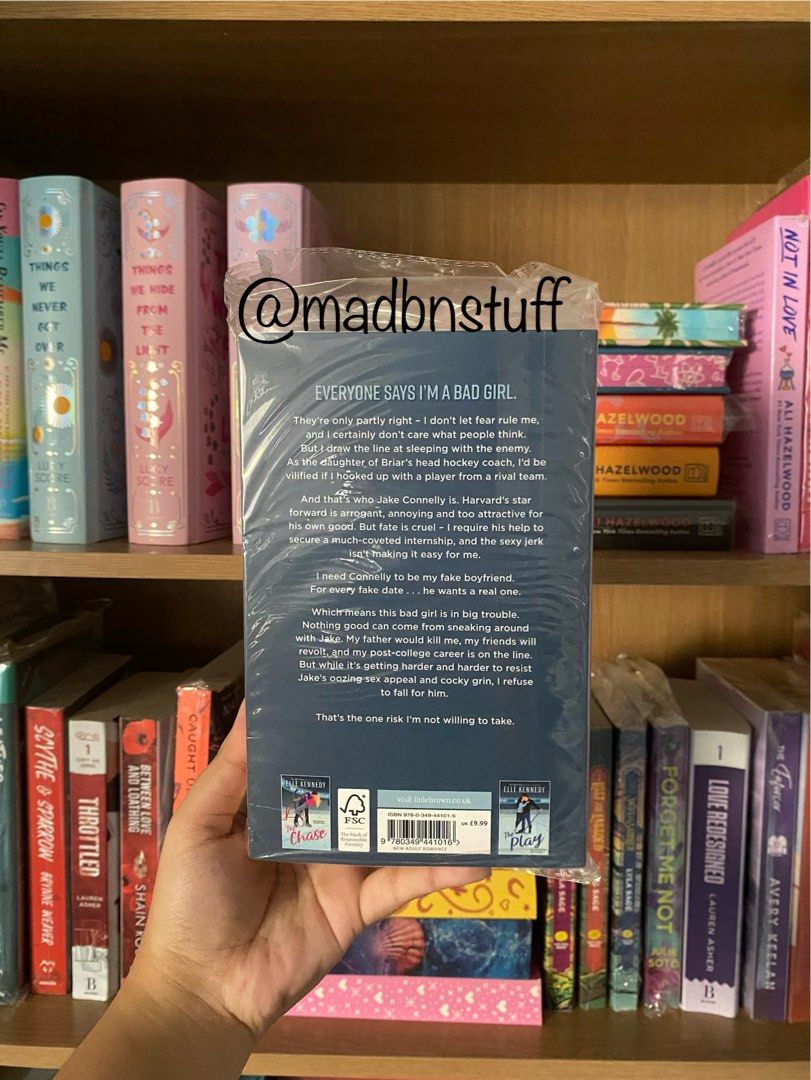 The Risk by Elle Kennedy UK PB (Category: Storybooks) located in Imus. Submitted by madbnstuff (Listing ID 1406357654, Image 2). Description: never read! resealed for protection. can still give discount if bought with other items :D rfs: need funds mop: gcash/gotyme mod: jnt (shouldered by buyer).