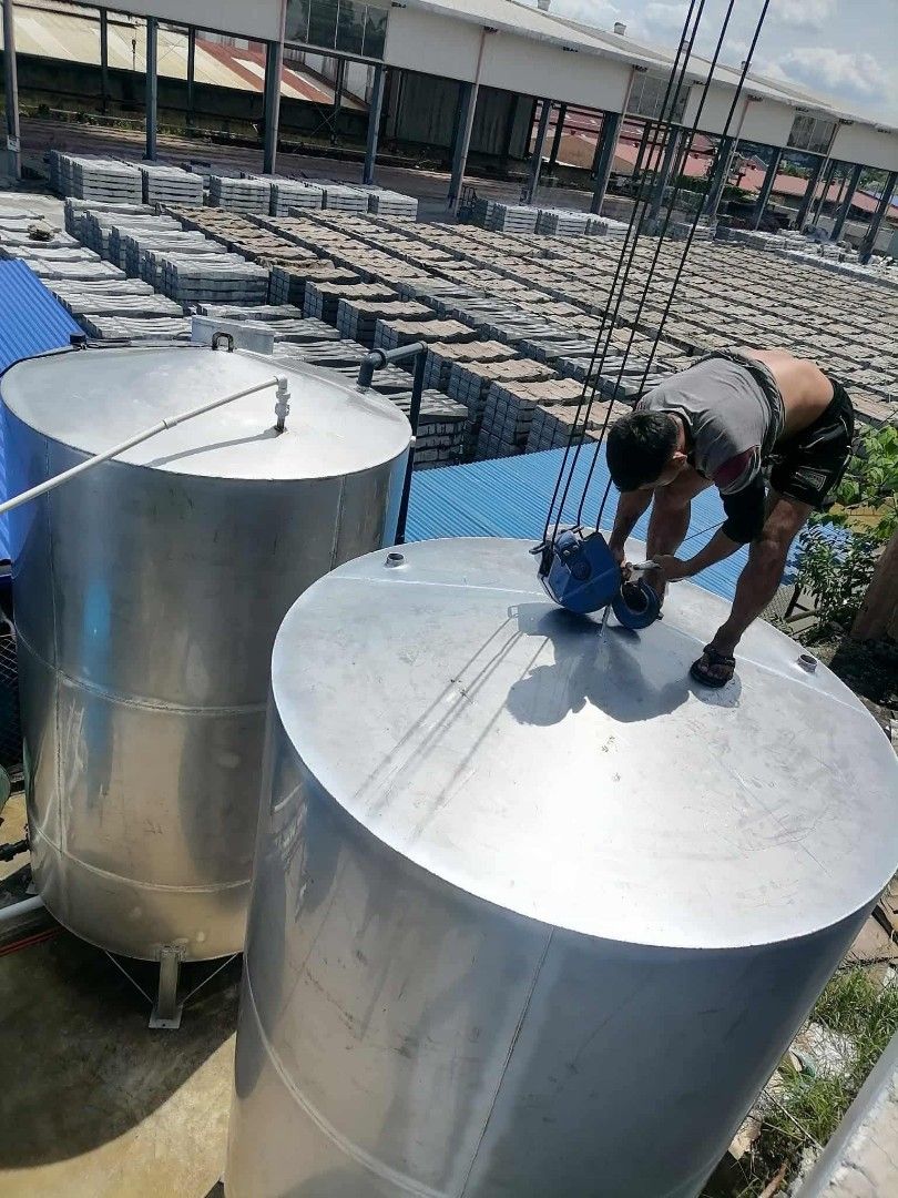 Water Storage Tank (Category: Construction & Building Materials) located in Manila. Submitted by melody.tulale001 (Listing ID 1406392561, Image 3). Description: Trusted by major Construction and Engineering firms! Our Heavy Duty Water Tanks offer the strength and reliablity needed for demanding environment. Whether for construction sites, industrial projects or agricultural us. These tanks are built to last! 💯 Cash On Delivery Water Storage Tank