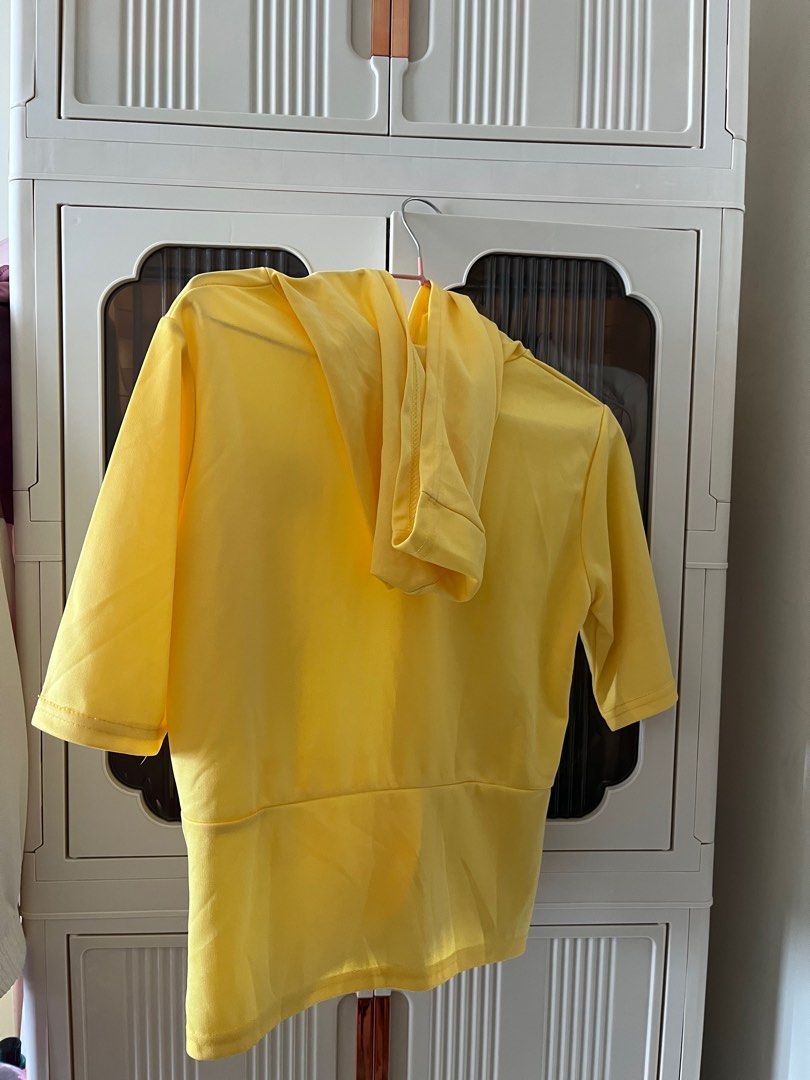 Yellow Short Sleeve Hoodie (Category: Others Tops) located in Manila. Submitted by lovedbyrid (Listing ID 1406285276, Image 2). Description: - Yellow short-sleeved hoodie.