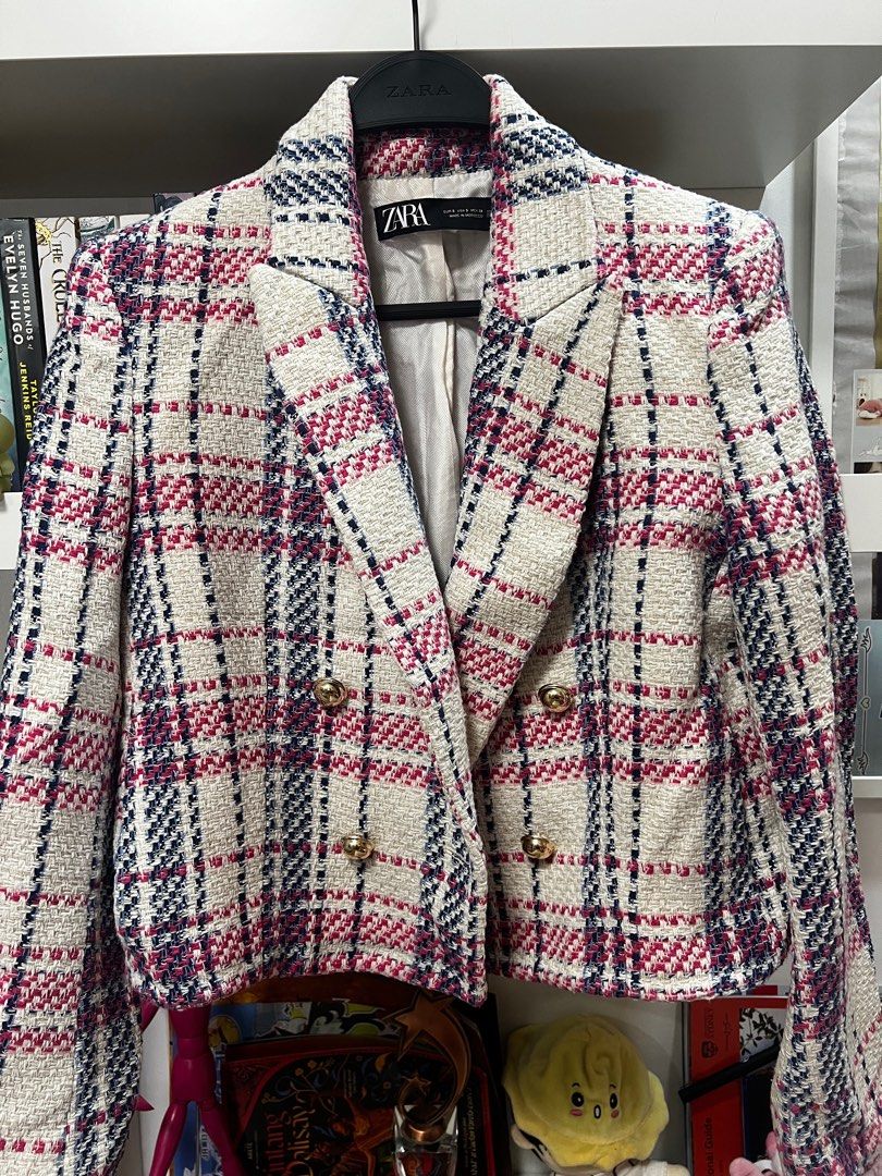 Zara Plaid Tweed Blazer (Category: Coats, Jackets and Outerwear) located in Cainta. Submitted by chainm (Listing ID 1406310385, Image 1). Description: Small to medium .