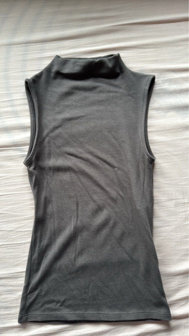 Zara Top (Category: Sleeveless) located in Taguig. Submitted by _pattyp (Listing ID 1406401050, Image 1). Description: Zara size S.
