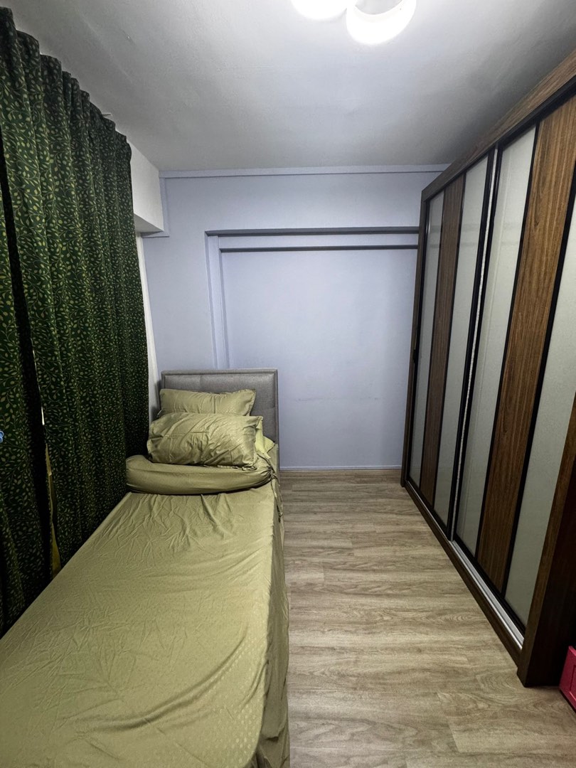 (Category: ) located in . Submitted by zhyvause (Listing ID 1406467648, Image 1). Description: .