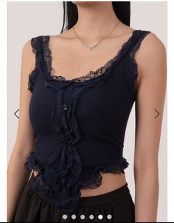 (Category: ) located in . Submitted by fashiongirlyera (Listing ID 1406627578, Image 1). Description: .