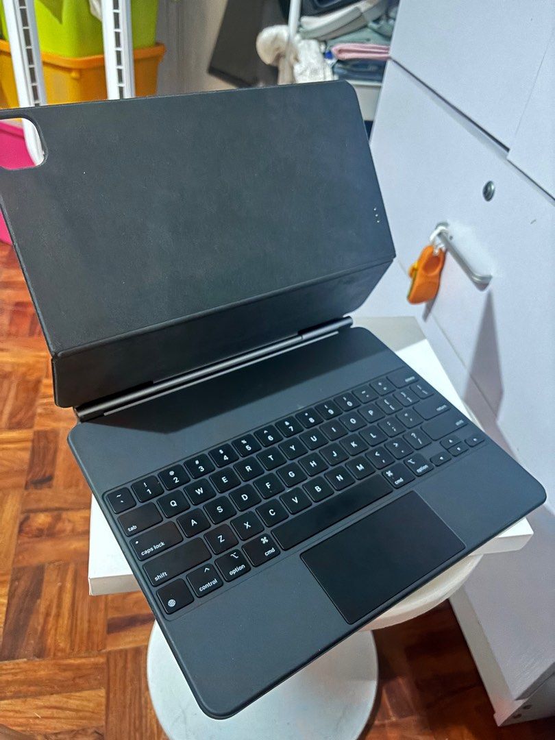 Apple iPad Magic Keyboard 13 inch (Category: Computer Keyboard) located in Makati City. Submitted by bravelion_cea1db (Listing ID 1406608828, Image 2). Description: Excellent condition No flaws Complete with box and cards Fits iPad 13 inch.