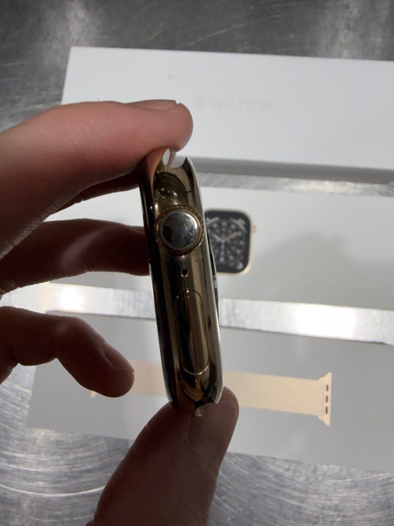 Apple Watch Series 11 46mm Gold Titanium w Milanese Loop, Mobile Phones ...