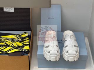 (Category: ) located in . Submitted by shoes.locker (Listing ID 1406494516, Image 1). Description: .