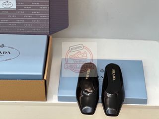 (Category: ) located in . Submitted by shoes.locker (Listing ID 1406495024, Image 1). Description: .