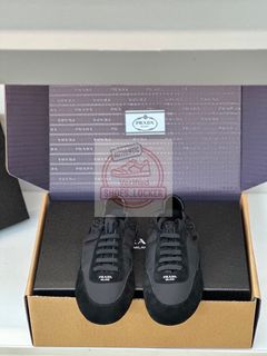 (Category: ) located in . Submitted by shoes.locker (Listing ID 1406495484, Image 1). Description: .