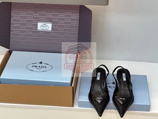 (Category: ) located in . Submitted by shoes.locker (Listing ID 1406498025, Image 1). Description: .