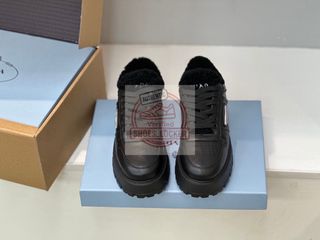 (Category: ) located in . Submitted by shoes.locker (Listing ID 1406503445, Image 1). Description: .